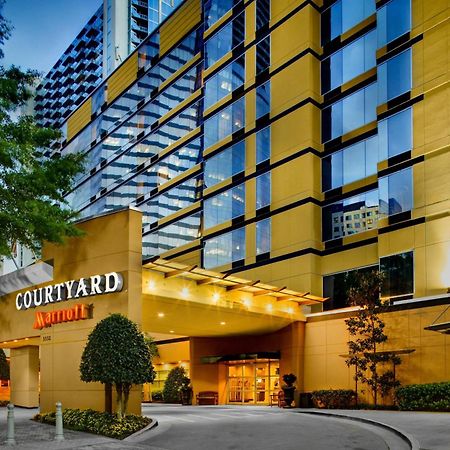 Отель Courtyard By Marriott Atlanta Buckhead Экстерьер фото